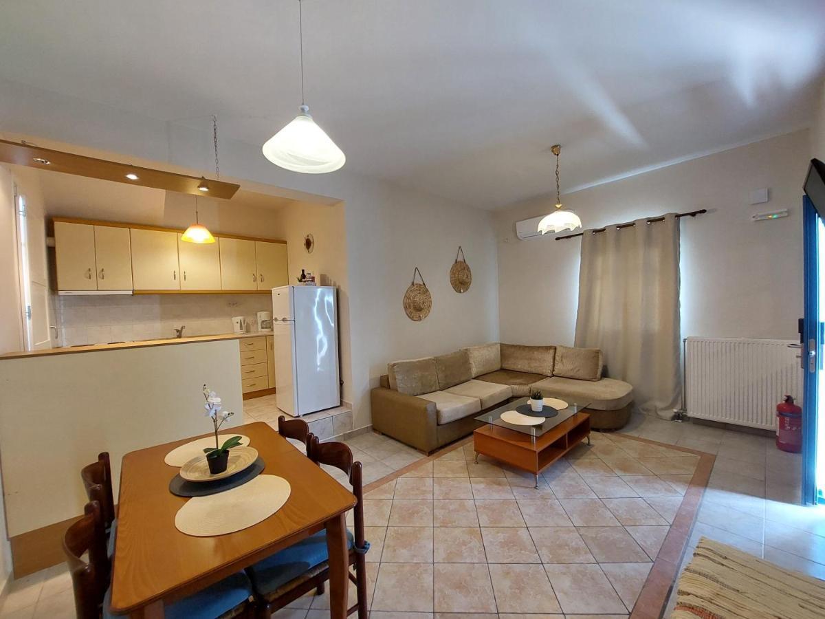Vira Vivere Houses Plaka  Extérieur photo
